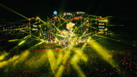 Gần 5 vạn người hội tụ về T&T City Millennia trải nghiệm 2 công trình kỷ lục quốc gia và đại nhạc hội