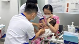 Bộ Y tế đề nghị Quảng Nam đẩy nhanh tiến độ tiêm phòng vaccine sởi