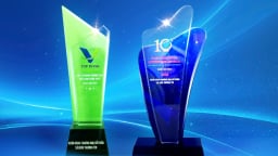 Sacombank đạt 2 giải thưởng VIE 10 VÀ ESG 10