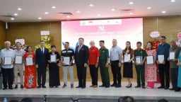 Trưng bày tài liệu quý ‘30 năm quan hệ ngoại giao Việt Nam - Hoa Kỳ’