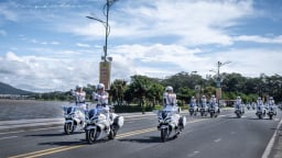 Trình diễn nghiệp vụ, diễu hành phương tiện của Bộ Công an tại hồ Hoàn Kiếm
