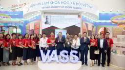 Chủ tịch Quốc hội kiểm tra công tác chuẩn bị Triển lãm thành tựu đất nước