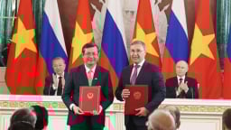 Tổng Bí thư Tô Lâm và Tổng thống V. Putin chứng kiến Lễ trao các văn kiện hợp tác