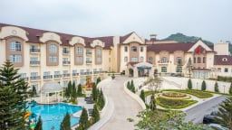 Trải nghiệm mùa hè bình yên bên gia đình tại khách sạn Legend Valley Hà Nam
