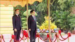 Chủ tịch nước Lương Cường chủ trì lễ đón Tổng thống Cộng hòa Pháp