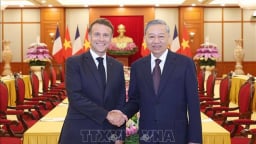 Tổng Bí thư Tô Lâm hội kiến Tổng thống Pháp Emmanuel Macron