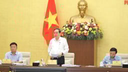 Chủ tịch Quốc hội Trần Thanh Mẫn: Hoàn thiện hồ sơ dự thảo Nghị quyết sửa đổi, bổ sung Hiến pháp trình Quốc hội thông qua sớm nhất có thể