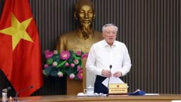 Sắc sảo trong đấu tranh, phản bác các quan điểm, sai trái thù địch trong tình hình mới