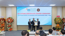 Trường công lập đầu tiên của Việt Nam đạt QS Stars 5 sao