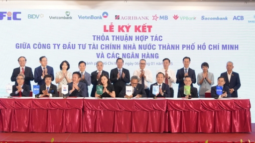 Sacombank VÀ HFIC ký kết hợp tác phát triển kinh tế - xã hội TP.HCM