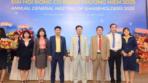 Hoàng Quân kiên định theo đuổi sứ mệnh “Vì một triệu mái ấm gia đình Việt”