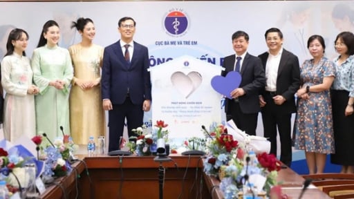 Bộ Y tế phát động chiến dịch 'Yêu thương mỗi ngày - Mẹ khỏe, bé ngoan'