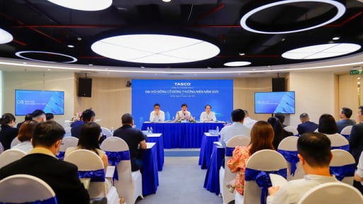 ĐHĐCĐ Tasco 2025: Phục vụ khách hàng trọn vòng đời sản phẩm và dịch vụ