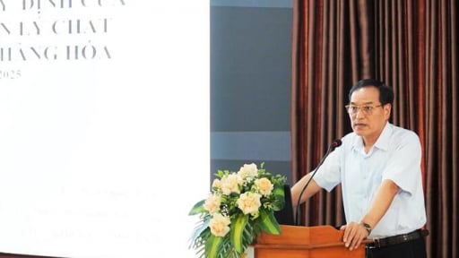 Chủ tịch Hội VINASTAQ hướng dẫn nghiệp vụ kiểm tra chất lượng sản phẩm, hàng hóa cho các đơn vị tại Đà Nẵng