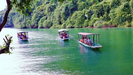Phát triển du lịch hồ Ba Bể gồm vùng hạt nhân và 4 không gian chức năng