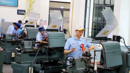 Kinh tế Thủ đô tiếp tục tăng trưởng
