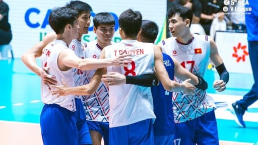 Tuyển bóng chuyền nam Việt Nam giành ngôi Á quân chặng 2 SEA V.League 2025 đầy ấn tượng