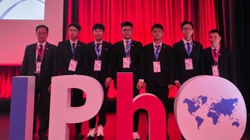 Việt Nam đoạt 1 Huy chương Vàng, 4 Huy chương Bạc tại Olympic Vật lí Quốc tế