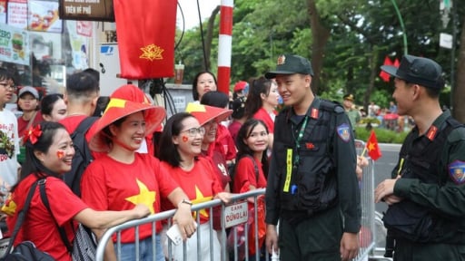Người Hà Nội ứng xử văn minh, lan tỏa nghĩa tình
