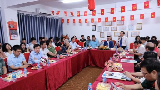 Lan toả tinh thần đổi mới sáng tạo với các hộ kinh doanh