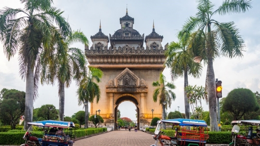 Ghé thăm một nước Lào yên bình những ngày cuối năm