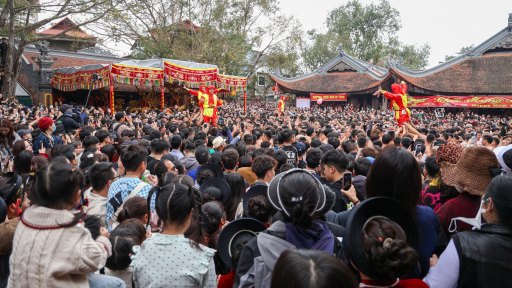 Thủ tướng yêu cầu thực hiện nếp sống văn minh, an toàn, tiết kiệm trong lễ hội xuân năm 2025