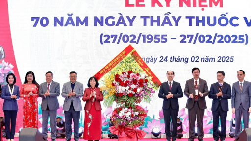 Ngành y tế Hà Nội kỷ niệm 70 năm Ngày Thầy thuốc Việt Nam