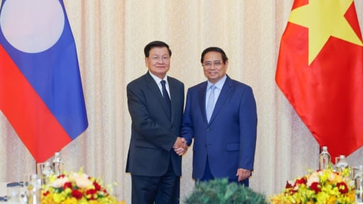 Thủ tướng Phạm Minh Chính tiếp Tổng Bí thư, Chủ tịch nước Lào