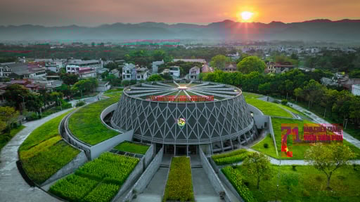 Kỷ niệm 71 năm Chiến thắng Điện Biên Phủ