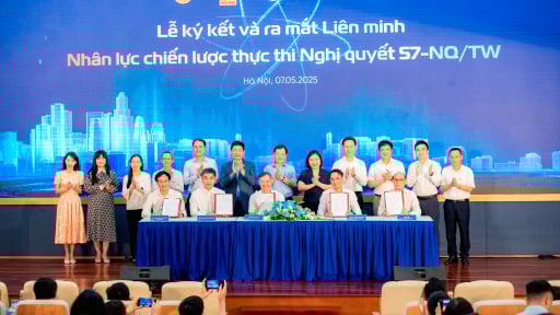 5 trường đại học công nghệ hàng đầu Việt Nam ký kết và liên minh nhân lực chiến lược thực thi Nghị quyết 57-NQ/TW