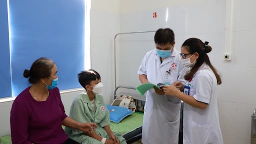 Nầng tầm chất lượng y tế thông qua bộ tiêu chí đánh giá chất lượng