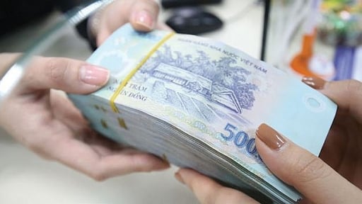 Nhiều ngân hàng mạnh tay chi cổ tức “khủng”