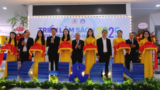 Triển lãm Sách Khoa học và Công nghệ 2025