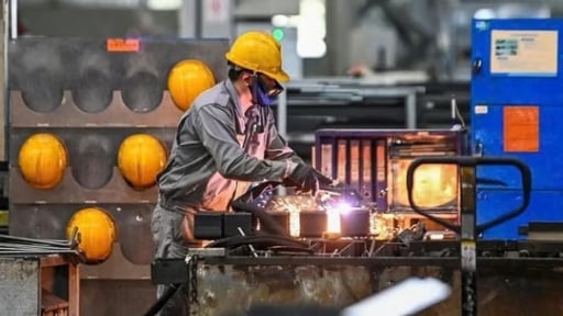 Việt Nam cần tích cực cải thiện năng suất lao động để phát triển giàu mạnh, thịnh vượng