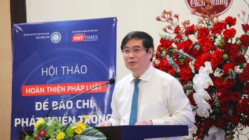 Tìm lời giải cho sự phát triển báo chí trong kỷ nguyên mới