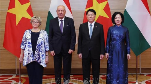 Chủ tịch nước Lương Cường chủ trì chiêu đãi chính thức Tổng thống Hungary