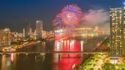 DIFF 2025“Tinh hoa văn hóa” tỏa sáng bầu trời sông Hàn Đà Nẵng