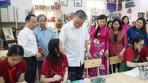 Tổng Bí thư Tô Lâm thăm hai trường học chuyên biệt tại Hà Nội