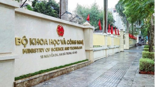Quy định về phân quyền, phân cấp trong lĩnh vực quản lý nhà nước của Bộ Khoa học và Công nghệ