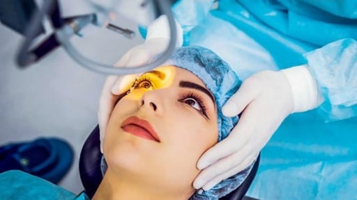Võng mạc nano nhân tạo mang đến siêu thị lực