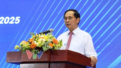 Nhà báo trẻ phải luôn giữ vững phẩm chất cốt lõi của nền báo chí cách mạng