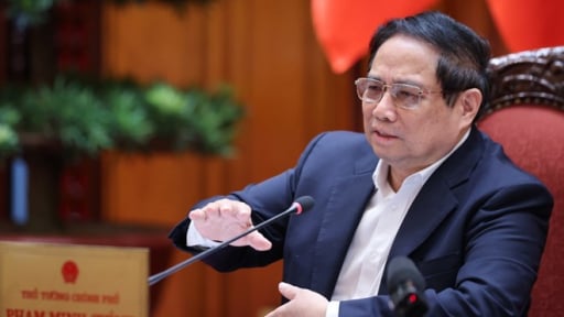 Thủ tướng: 'Tuyên chiến không khoan nhượng' với tình trạng thuốc giả, thực phẩm giả