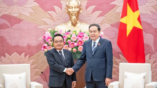 Chủ tịch Quốc hội Trần Thanh Mẫn tiếp Chủ tịch Kiểm toán Nhà nước Lào