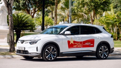 Lái “bốc”, an toàn vượt trội, giá tốt, VF 8 đáng mua bậc nhất phân khúc SUV 5 chỗ