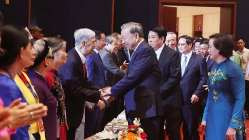 Gặp mặt người có công, nhân chứng lịch sử: Lòng tri ân từ trái tim dân tộc