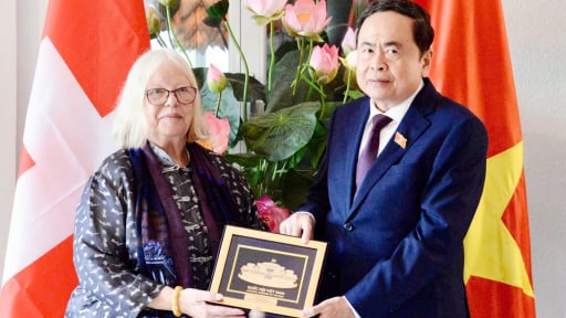 Chủ tịch Quốc hội Trần Thanh Mẫn tiếp Chủ tịch Hội hữu nghị Thụy Sĩ - Việt Nam