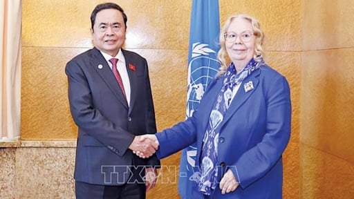 Chủ tịch Quốc hội Trần Thanh Mẫn gặp Tổng Giám đốc Văn phòng Liên Hợp Quốc tại Geneva
