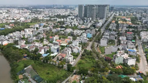Nguồn cung tăng nhưng nhà vừa túi tiền vẫn khan hiếm