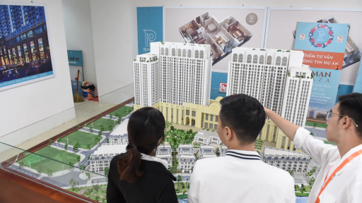 Giá nhà đất thổ cư Hà Nội cao kỷ lục, môi giới địa ốc ồ ạt rời nghề vì thị trường đóng băng