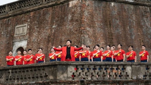 Divo Tùng Dương: Tôi tự hào dùng âm nhạc ngợi ca Tổ quốc